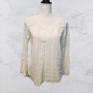 Eddie Bauer White Top Roll Tab Sleeves Small Crochet Shoulders